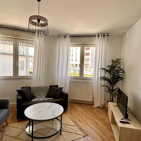 Villeurbanne • T2 Fraternite • Hostisy المظهر الخارجي الصورة