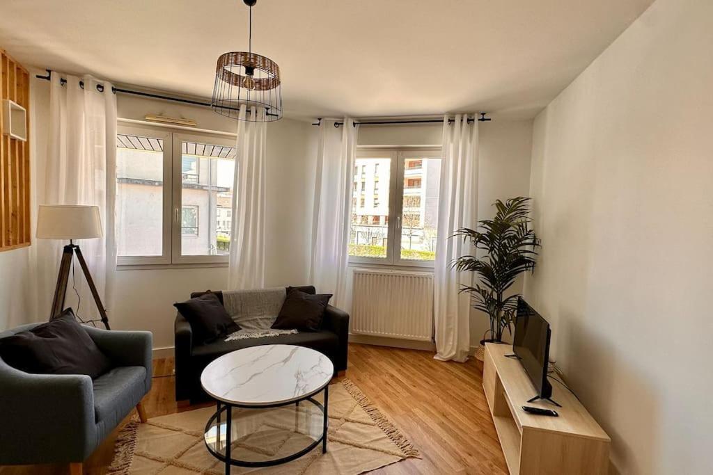 Villeurbanne • T2 Fraternite • Hostisy المظهر الخارجي الصورة